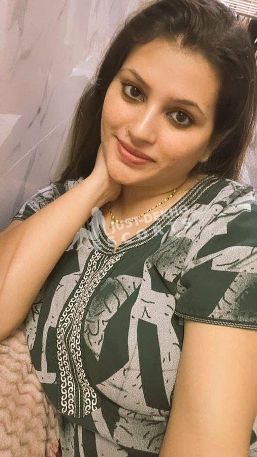 Hey there! I'm Niharika, an experienced escort from Mysore.